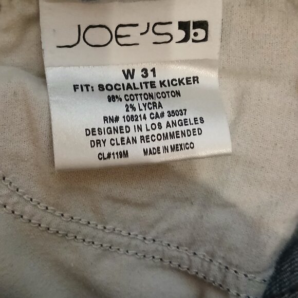 Joe's Socialite Kicker Capri Jeans - Picture 7 of 7